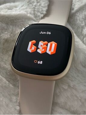 MINT Fitbit Versa 3 Soft Gold Stainless Steel Lunar White Band